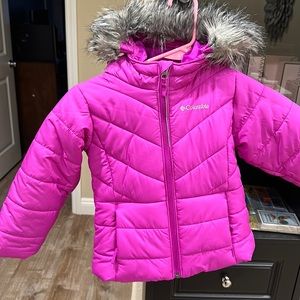 Adorable size 3 T purple Columbia jacket perfect condition